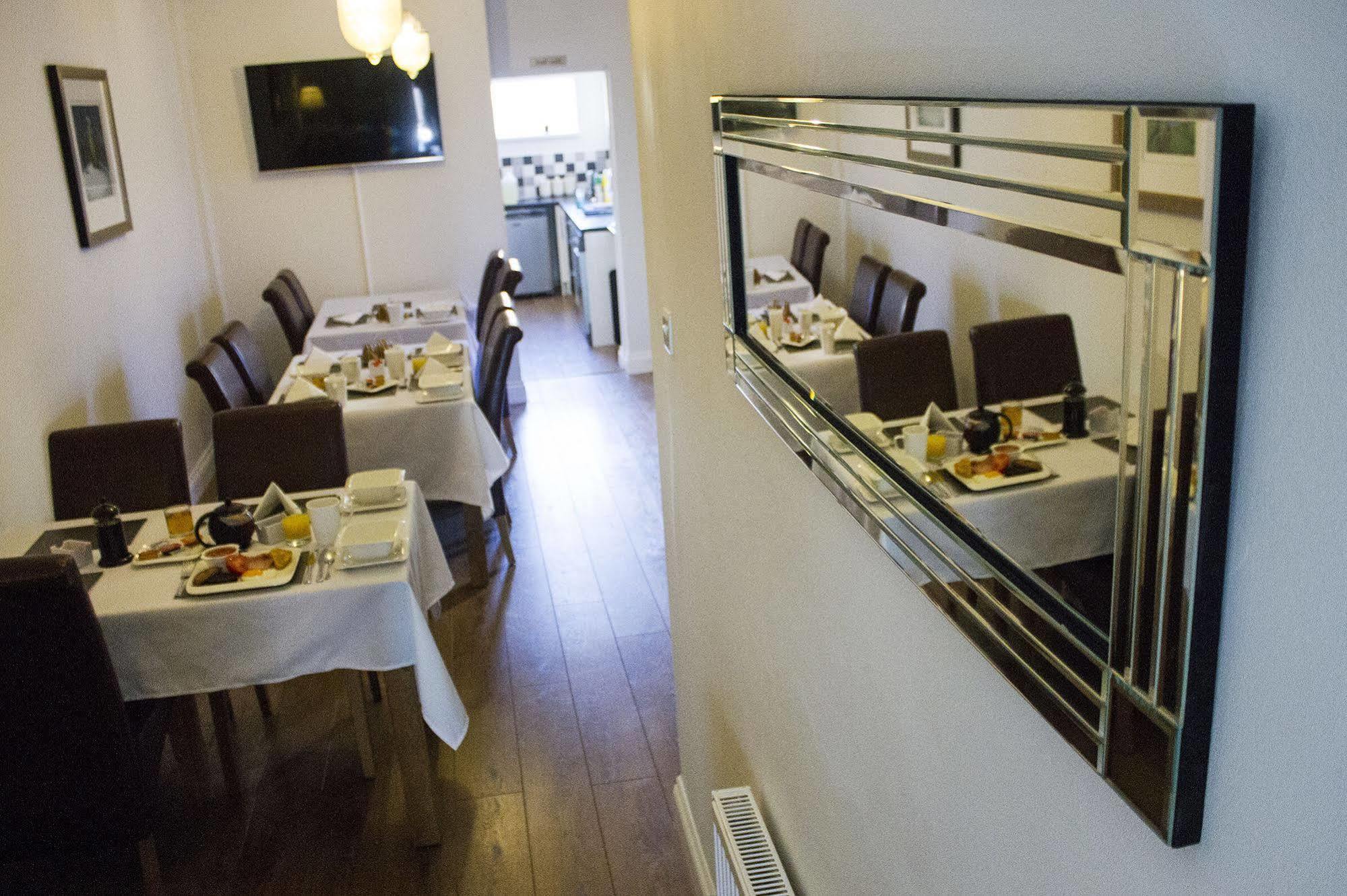 Rosebank Guest House South Shields Bagian luar foto